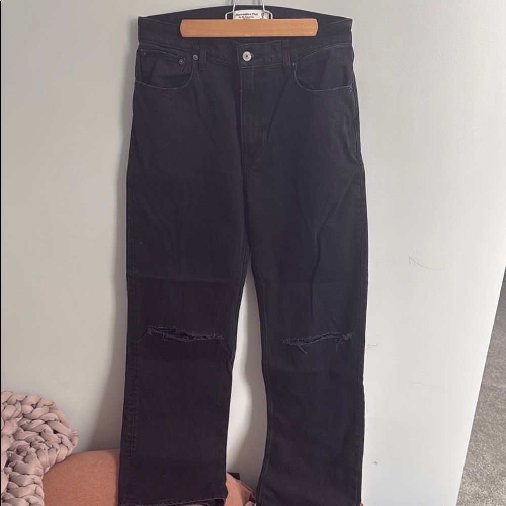 Black Straight Jeans with Classic Denim Fabric